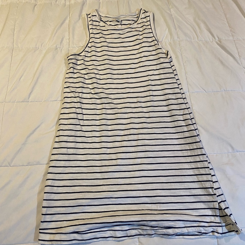 OLD NAVY SLEEVELESS DRESS